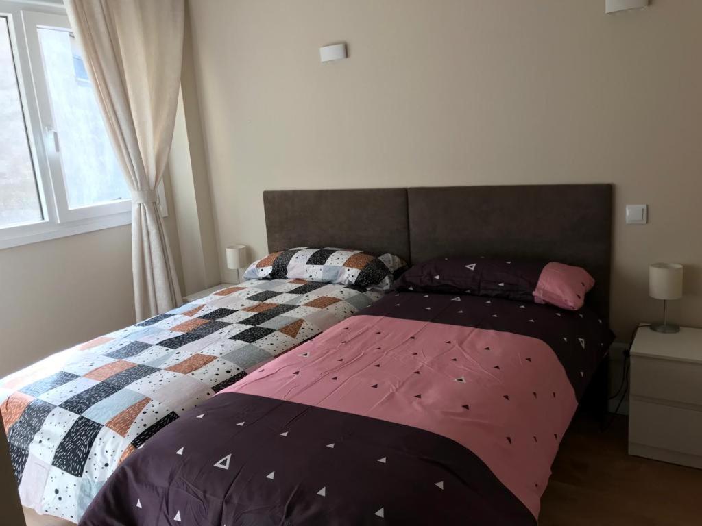 Apartamentos Picasso Алькала-де-Энарес Экстерьер фото