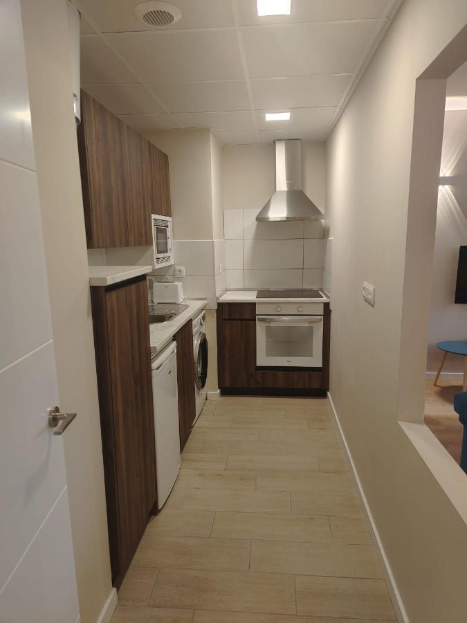 Apartamentos Picasso Алькала-де-Энарес Экстерьер фото